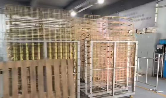 Industrial Pipe Workbench Made from Aluminum Alloy Tubes with Removable Custom Shelves Designed for Heavy Load Applications